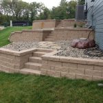 Retaining wall with stairs