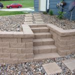 Retaining wall with stairs